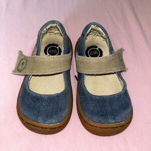 Livie & Luca Shoes size 6
